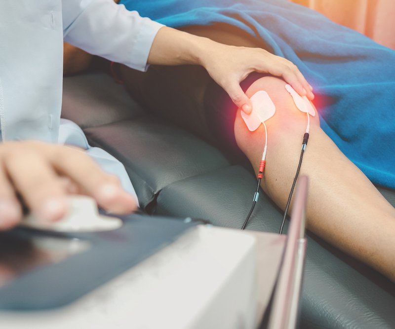 ヒアルロン注射、電気治療にマッサージでも…痛みはどんどん悪くなる…